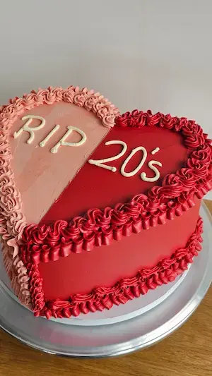 Red and pink heart cake with 20s design